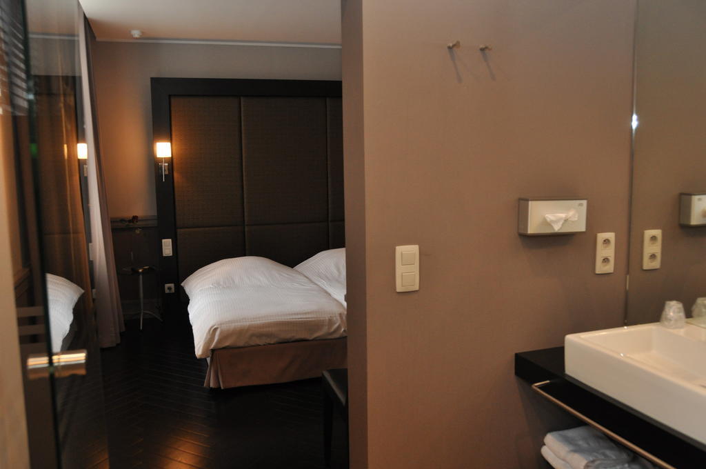 Hotel De Zalm Oudenaarde Room photo